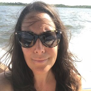 Meet your Posher, Gina